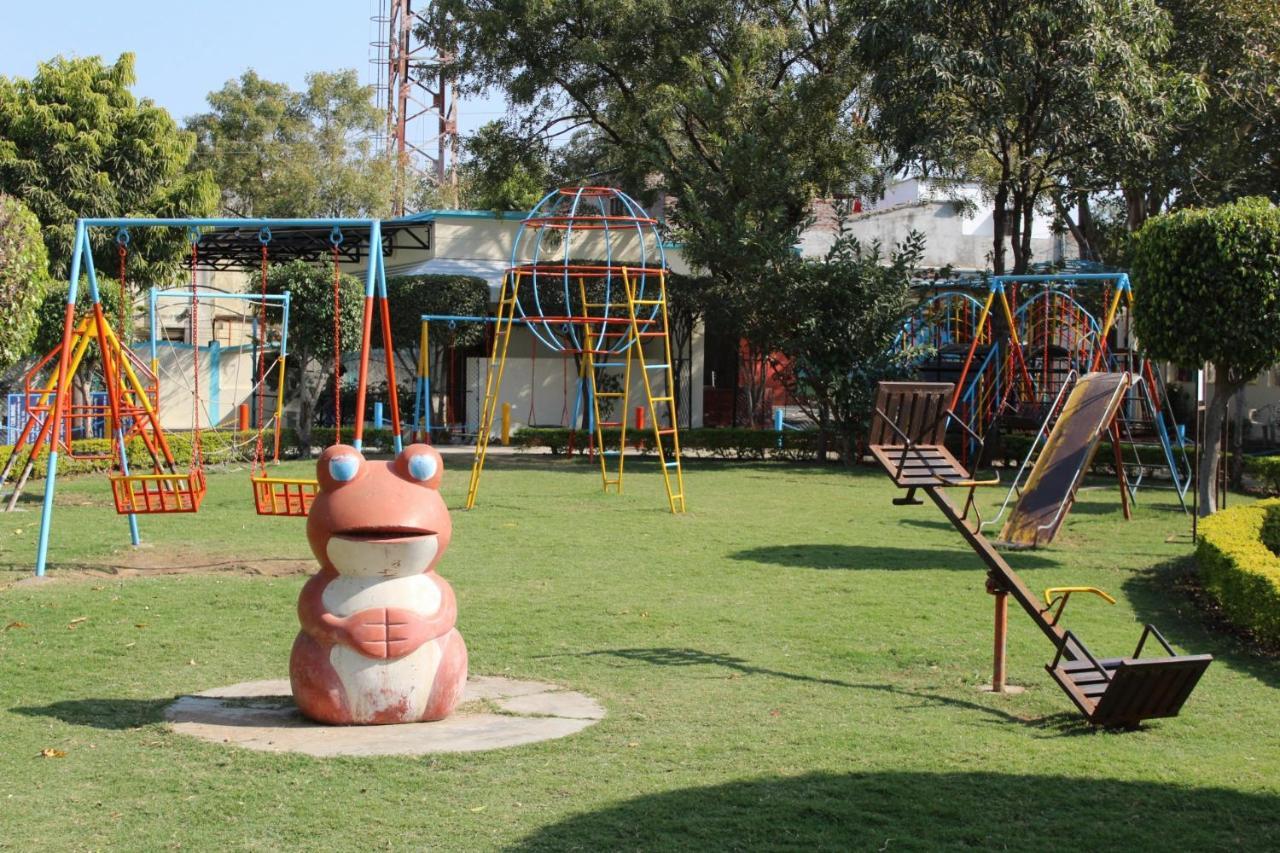 Fun And Food Resort & Holidays Harsola المظهر الخارجي الصورة