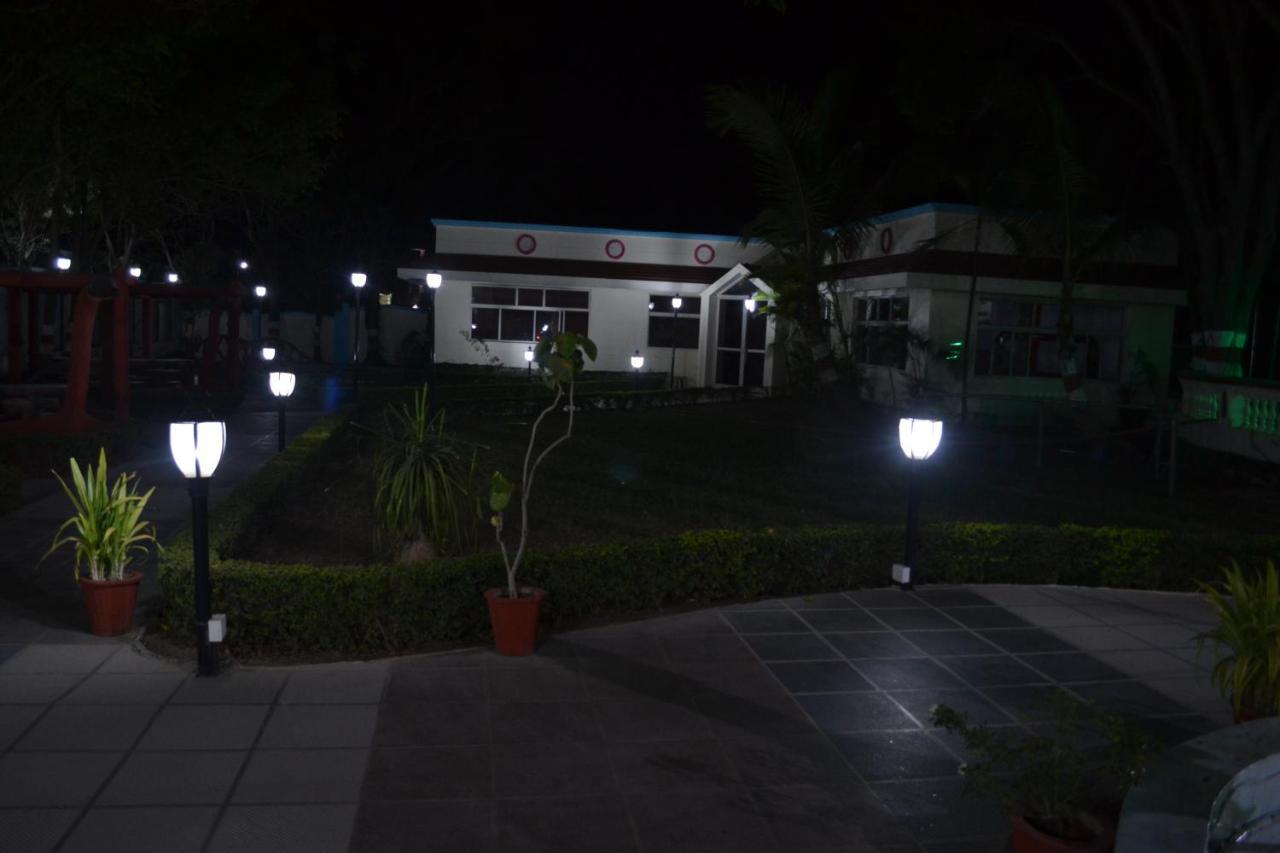 Fun And Food Resort & Holidays Harsola المظهر الخارجي الصورة