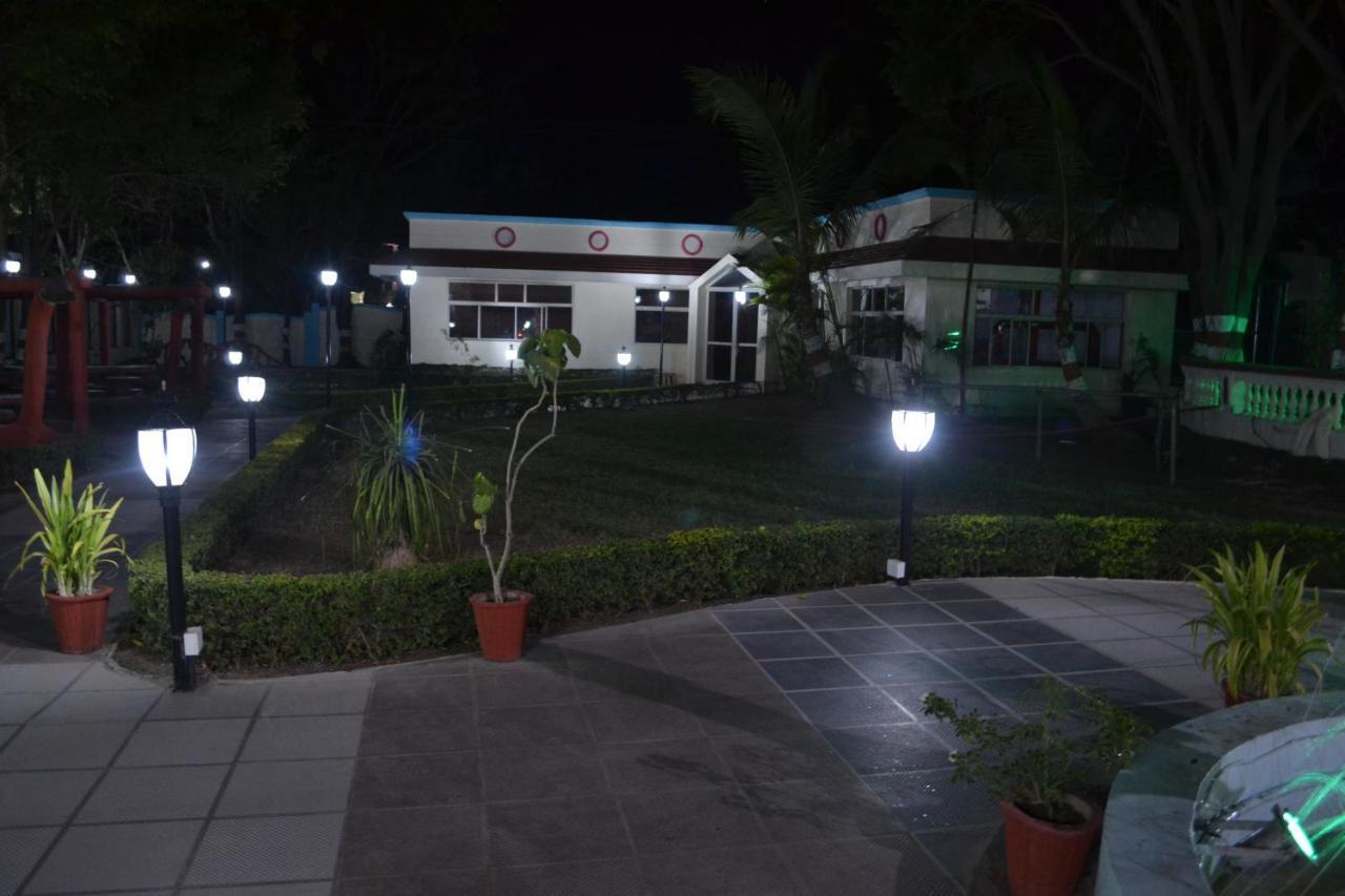 Fun And Food Resort & Holidays Harsola المظهر الخارجي الصورة